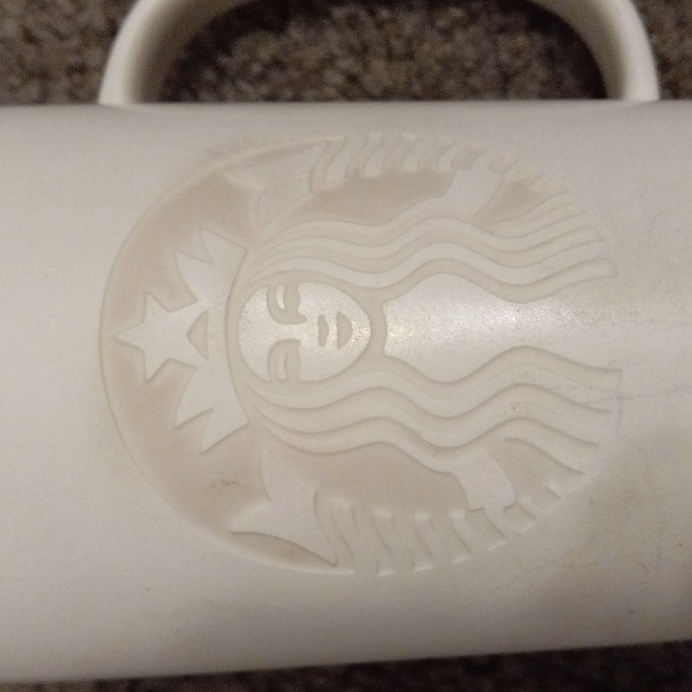 Starbucks iridescent tumbler and 2 white matching mugs, preloved, no straw - Picture 4 of 9